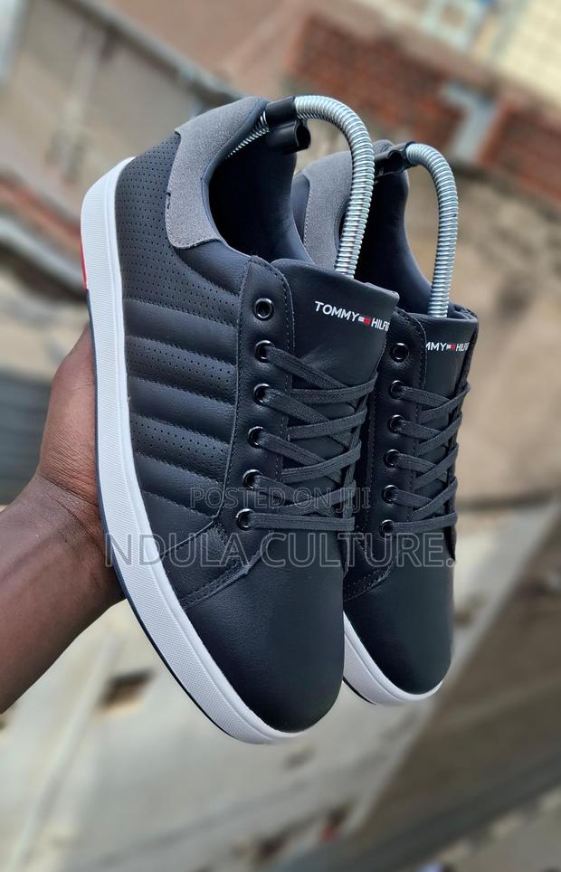 Tommy Hilfiger - thumbnail 3