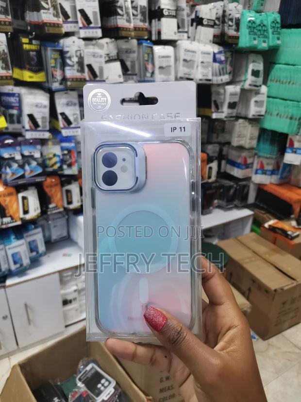 Moft iPhone 11 Translucent Matte Case Compatible With Magsafe - thumbnail 2