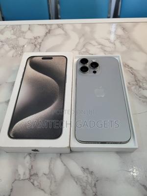 Apple iPhone 15 Pro Max 256 GB Silver - thumbnail 2