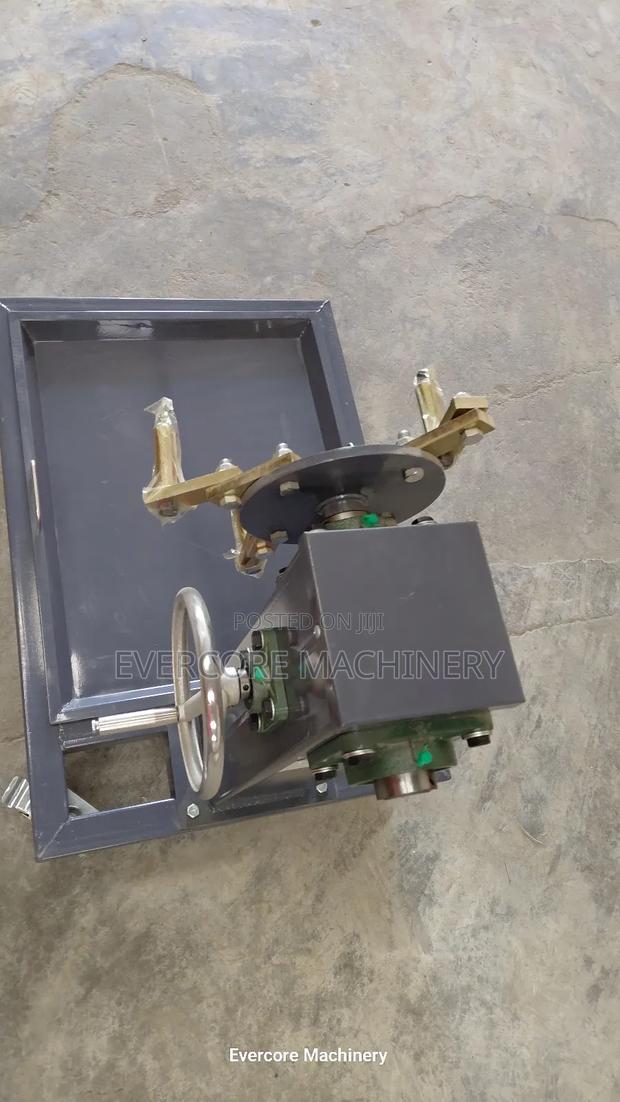 Heavy Duty Engine Rack Machine With Oil Drip Box - thumbnail 3