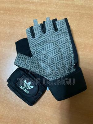 Medium Gym Gloves - main view