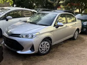 Toyota Axio 1.5 Hybrid G 2WD 2018 Silver