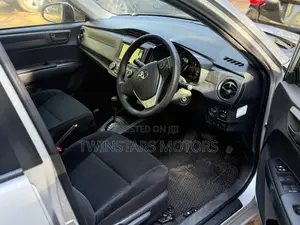 Toyota Axio 1.5 Hybrid G 2WD 2018 Silver