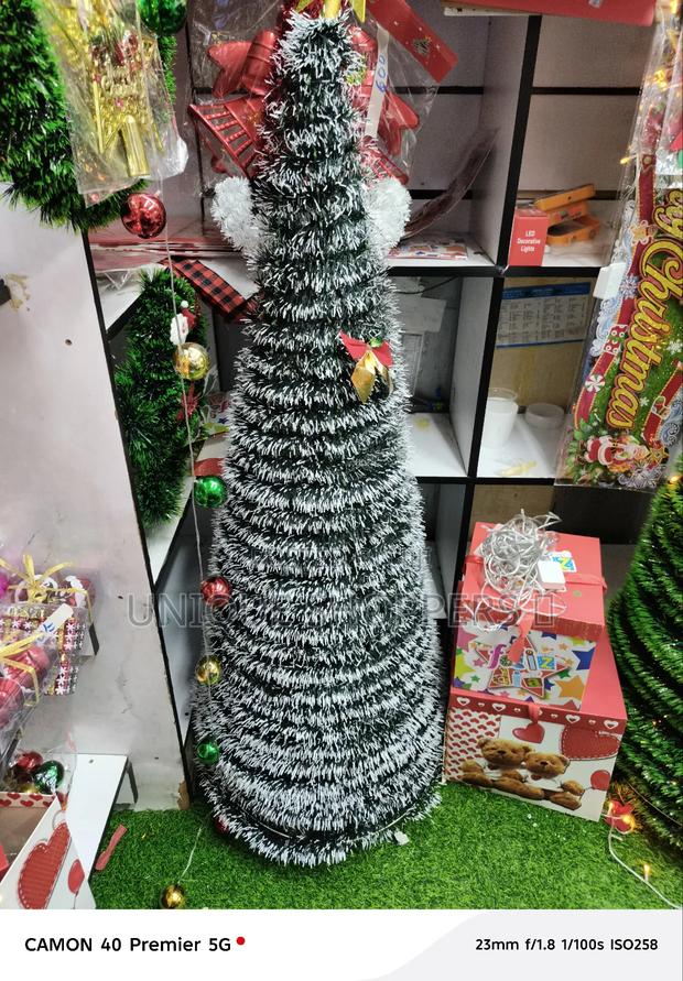 Compresable Chrismass Tree 5ft - thumbnail 2