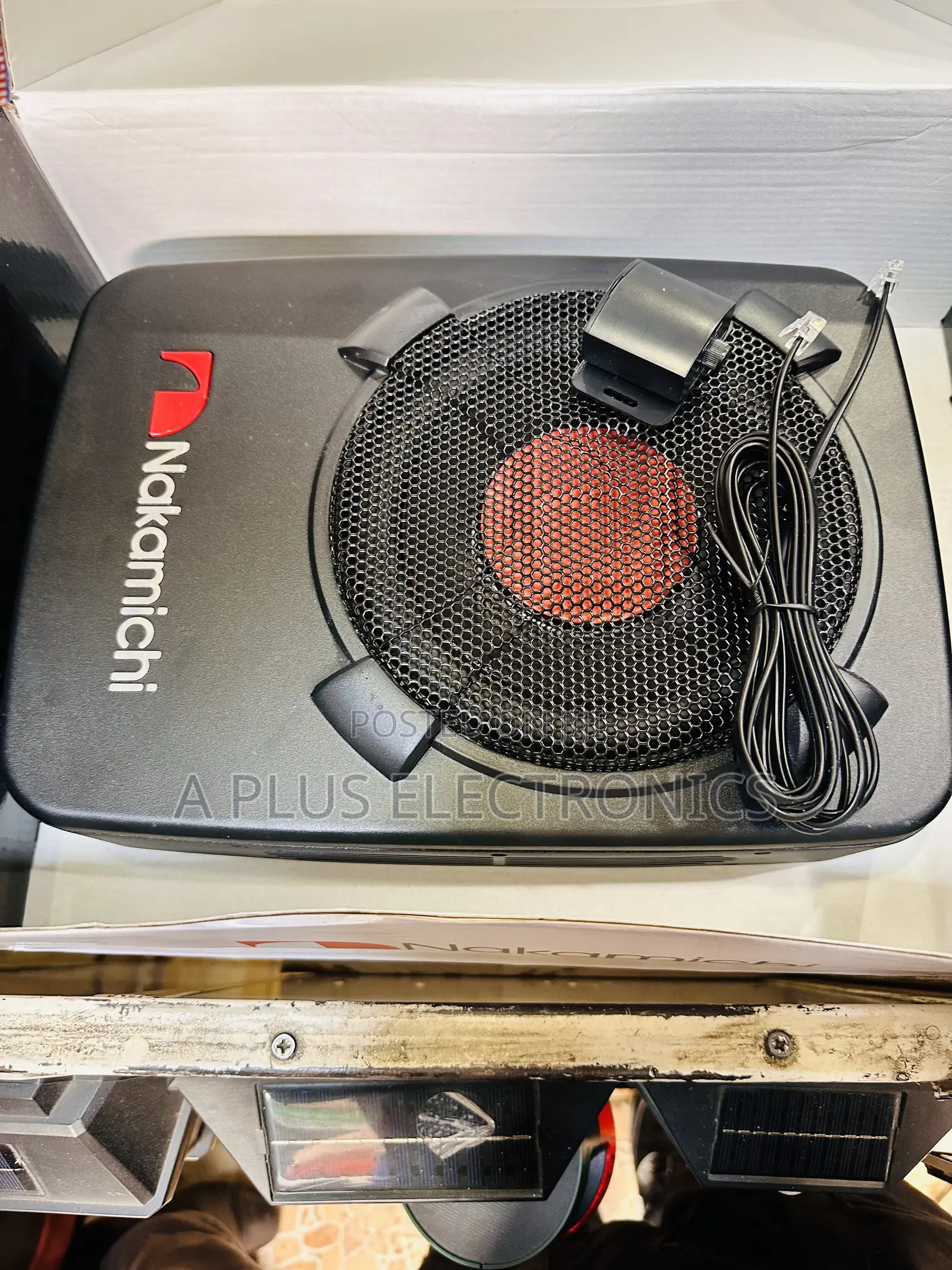 Nakamichi Active Underseat Subwoofer – Heavy Bass