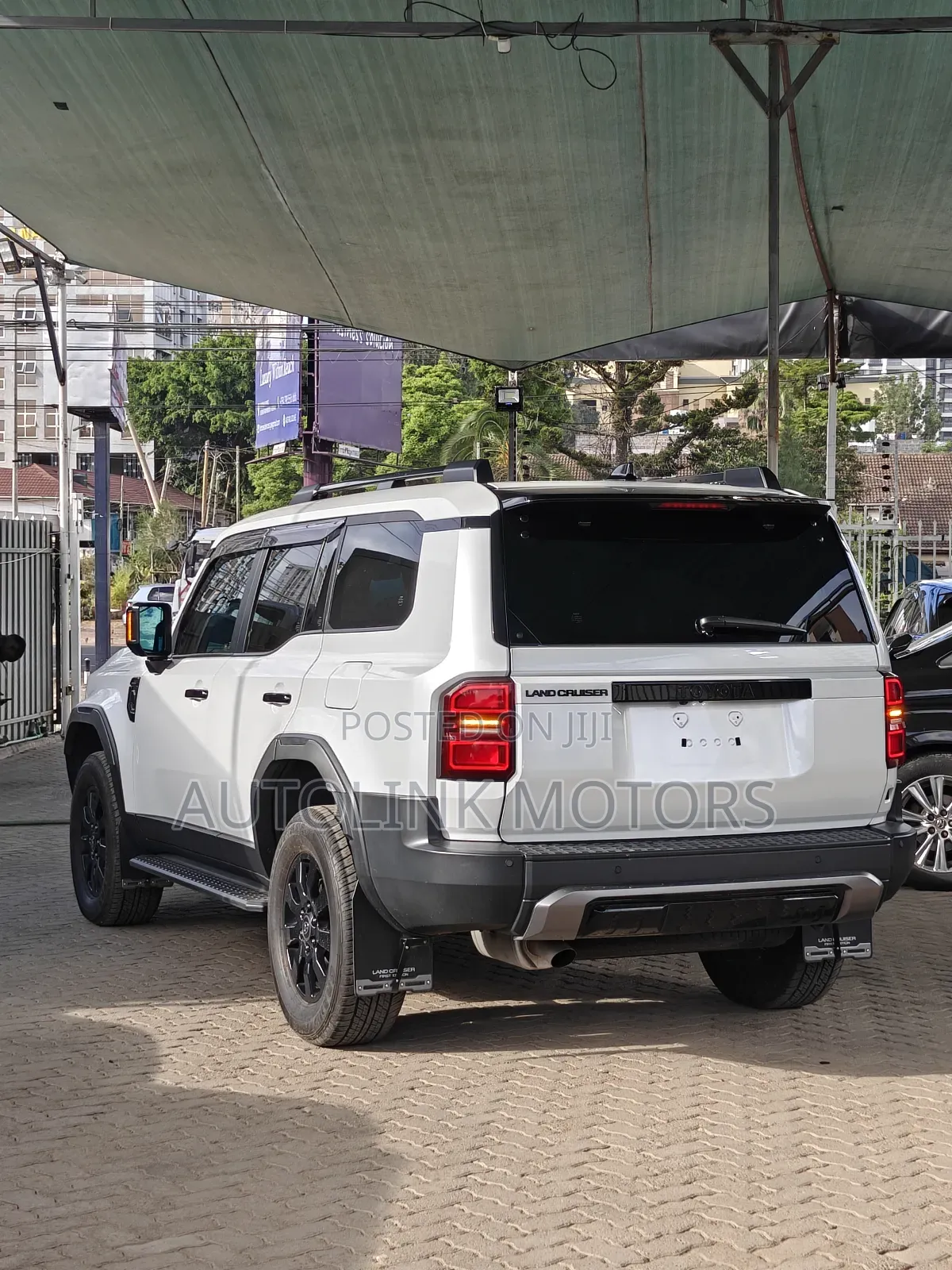 Toyota Land Cruiser Prado 2.7 2024 White