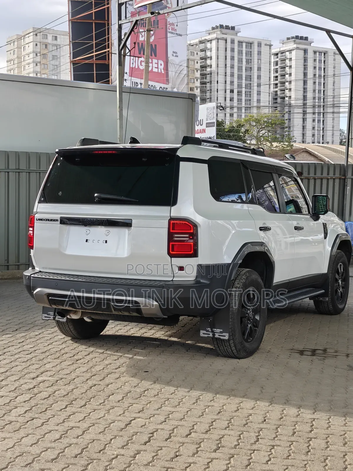 Toyota Land Cruiser Prado 2.7 2024 White