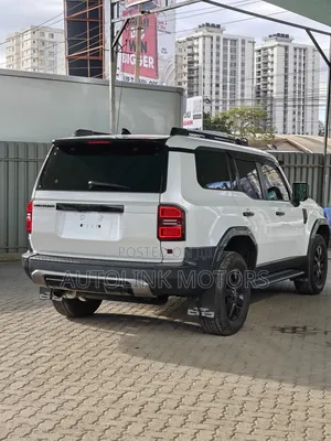 Toyota Land Cruiser Prado 2.7 2024 White