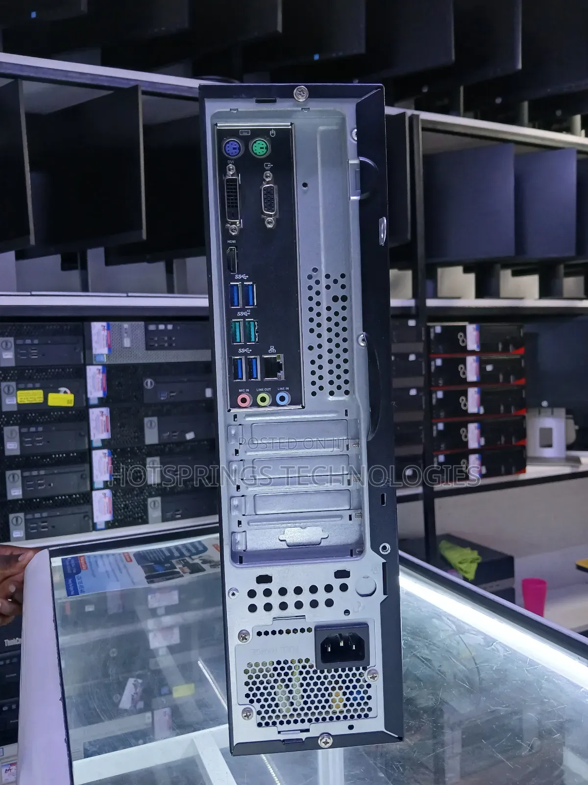 Desktop Computer Asus 8GB AMD Ryzen 3 HDD 500GB