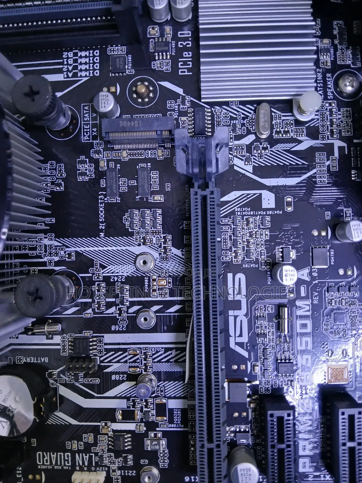 Desktop Computer Asus 8GB AMD Ryzen 3 HDD 500GB