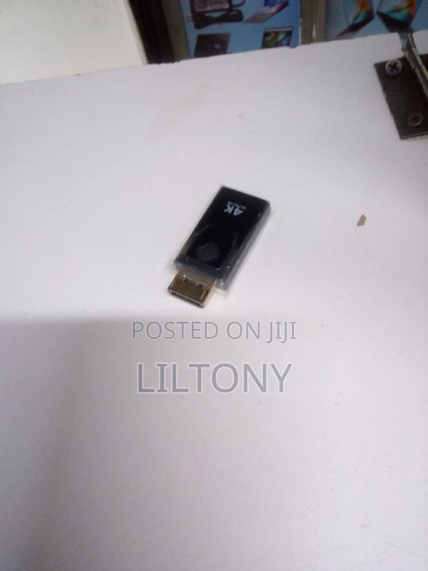  Display Port to Hdmi Connector - main view