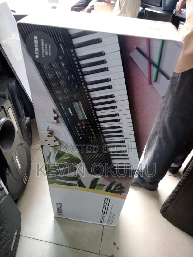 PSR E-283 Yamaha Keyboard
