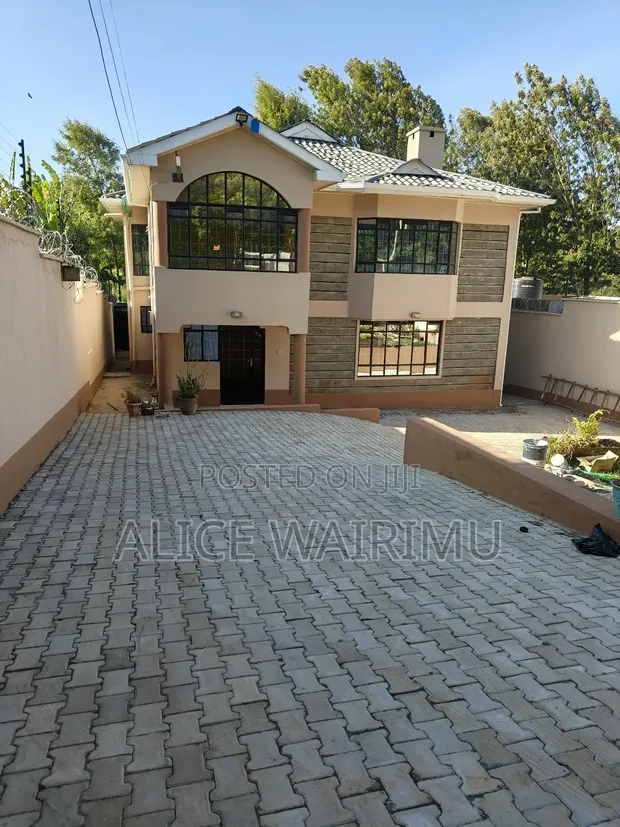 5bdrm House in Church Road, Nderi for rent