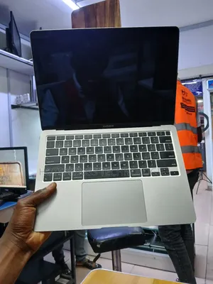 Laptop Apple MacBook Air 2020 8GB Intel Core i5 SSD 512GB