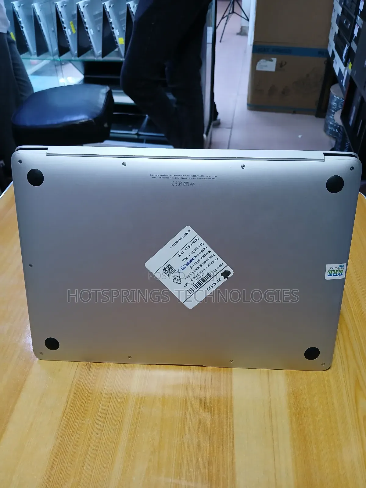 Laptop Apple MacBook Air 2020 8GB Intel Core i5 SSD 512GB