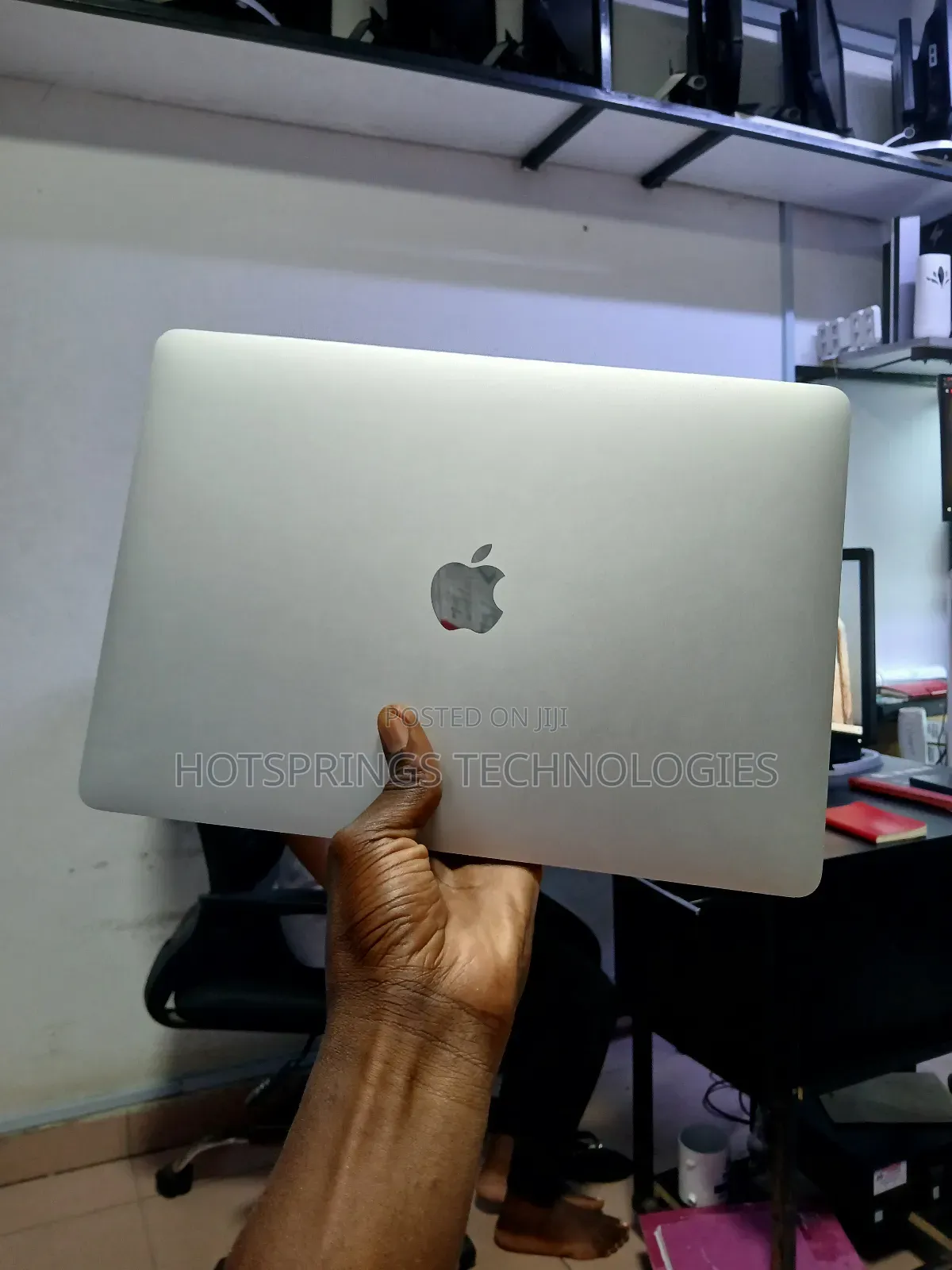 Laptop Apple MacBook Air 2020 8GB Intel Core i5 SSD 512GB