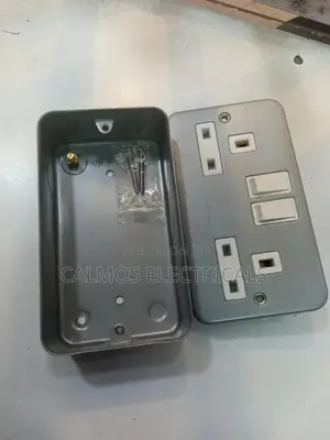 Metal Clad Twin Socket