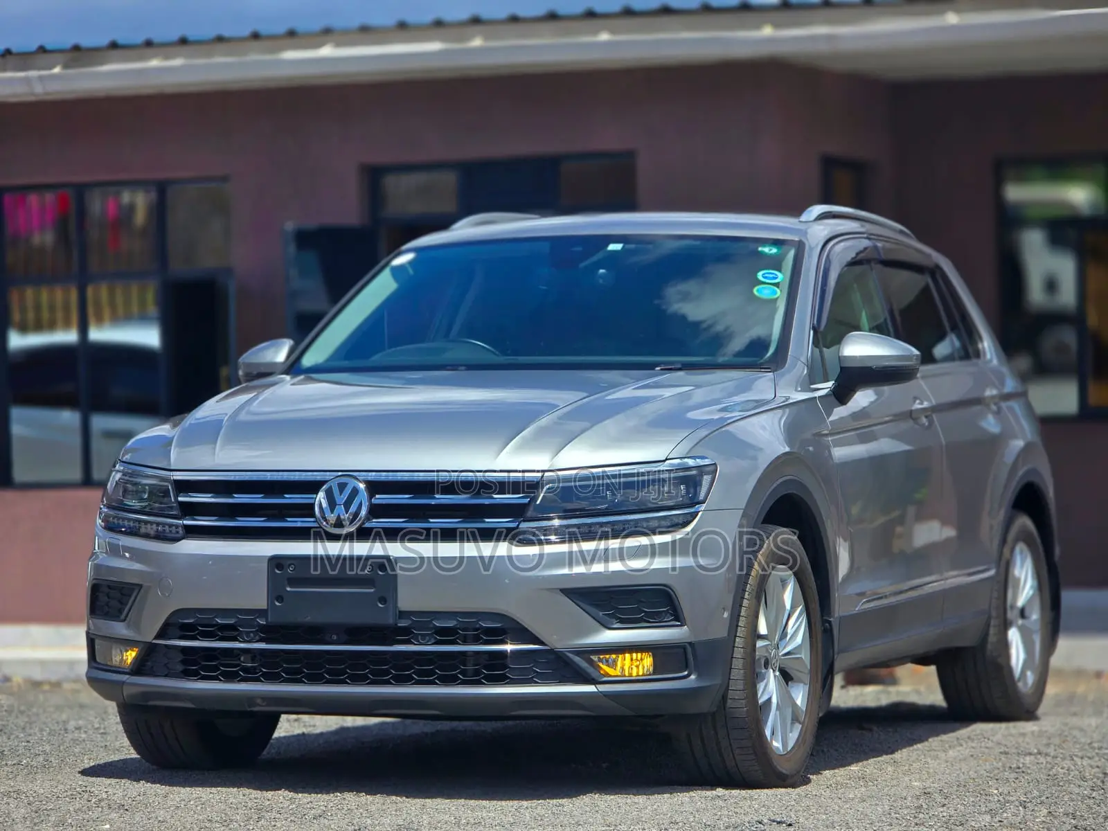 Volkswagen Tiguan 2018 Gray
