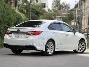 Subaru Legacy 2.5i AWD 2018 White
