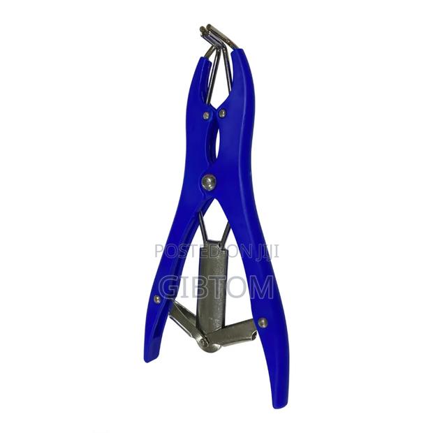 Tail Docking Pliers for Applying Rubber Ring