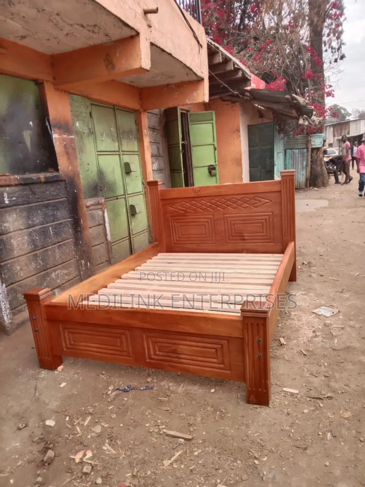 Mahogany Select Queen Sized Beds