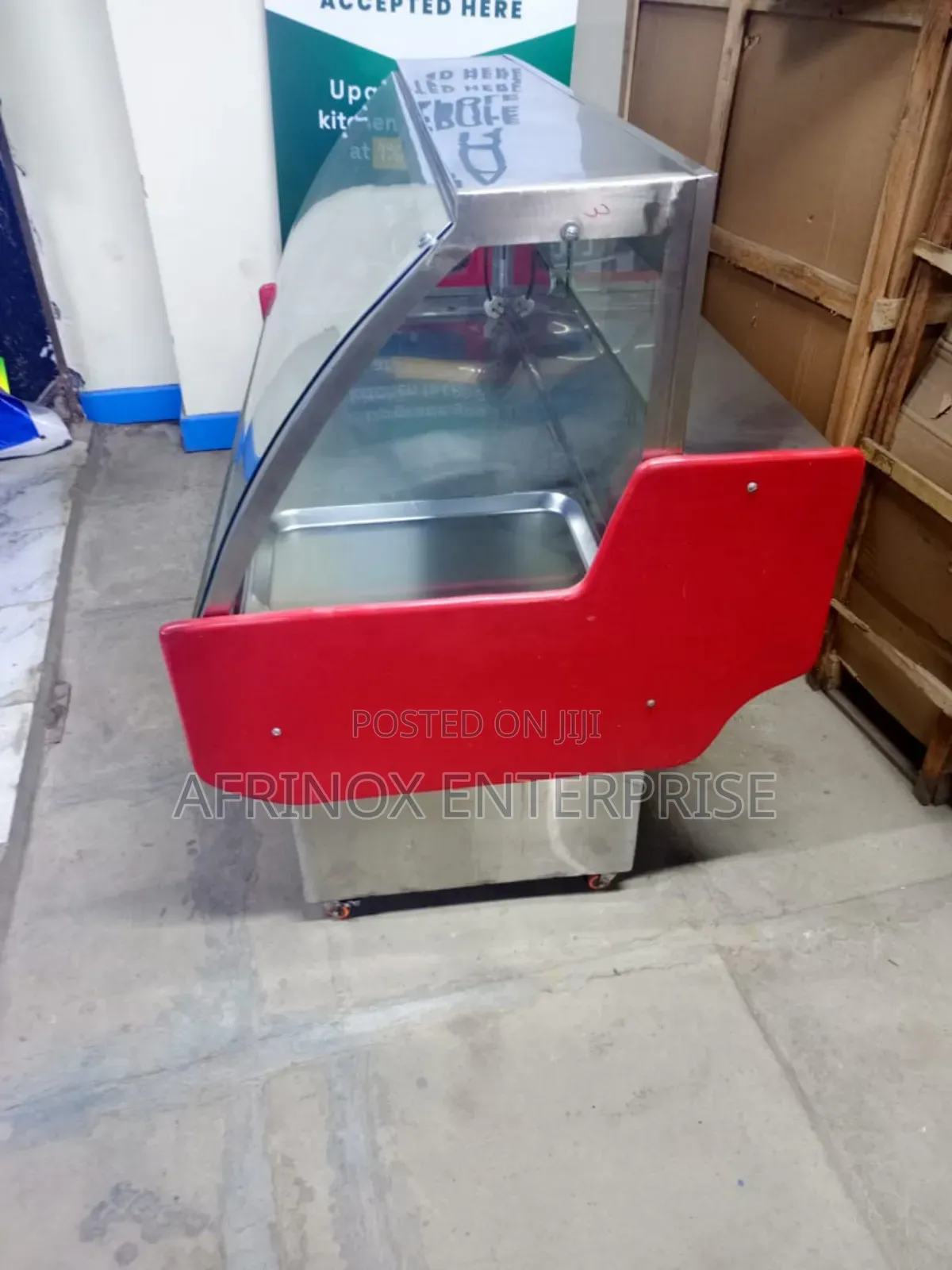 Showcase Your Products With Our 4-Tray Meat Chiller Display