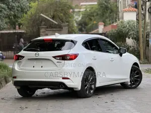 Mazda Axela 2018 White