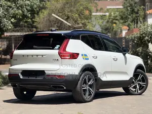 Volvo XC40 T5 Petrol AWD 2019 White