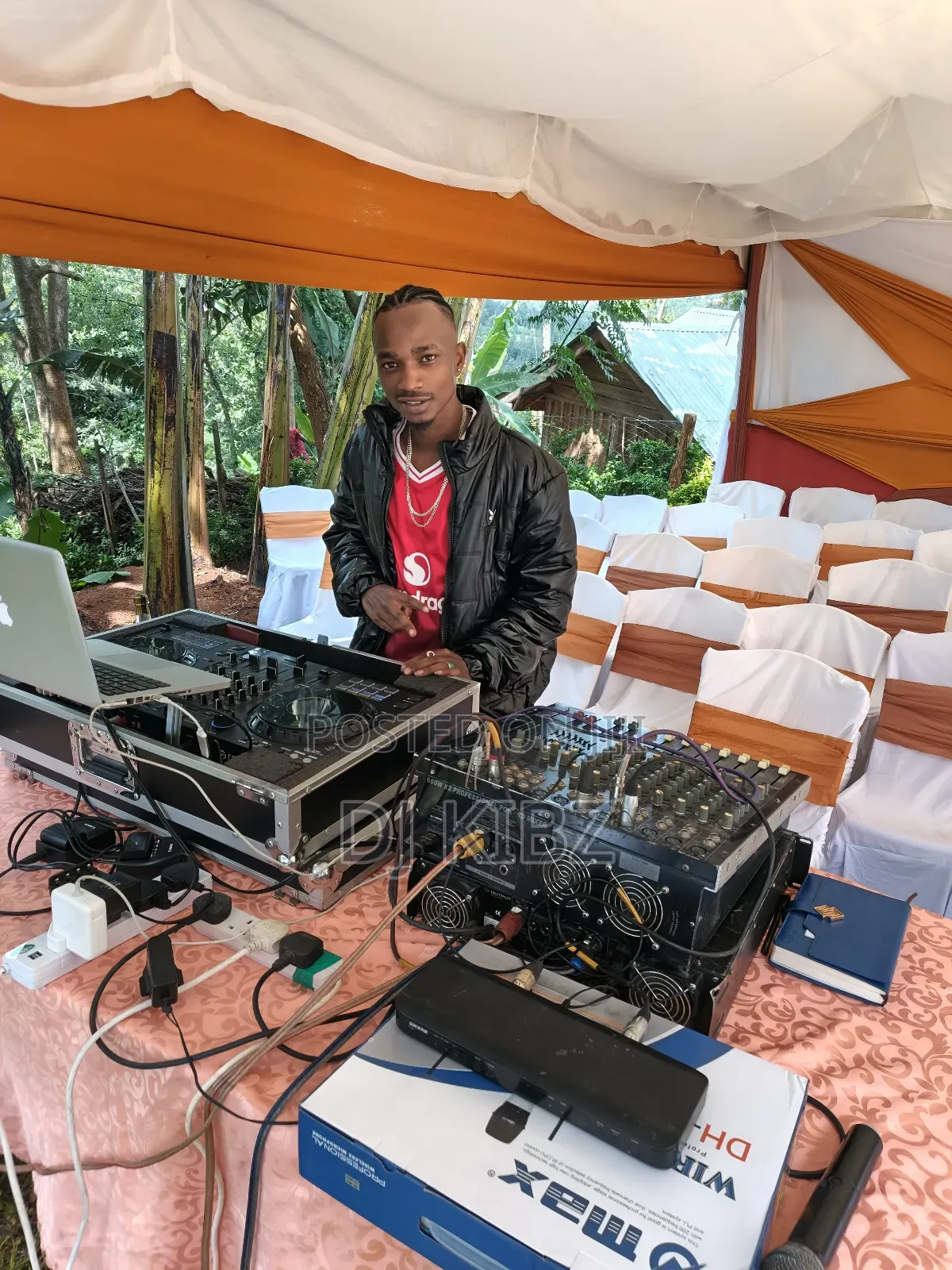 Professional Dj Entertainment Services for Corporate Events