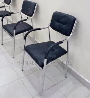 Armrest Chrome Visitor Chair – Sleek, Supportive Professional