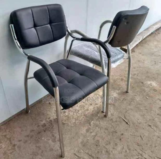 “Chrome Office Visitor Seat With Armrest – Perfect for Reception