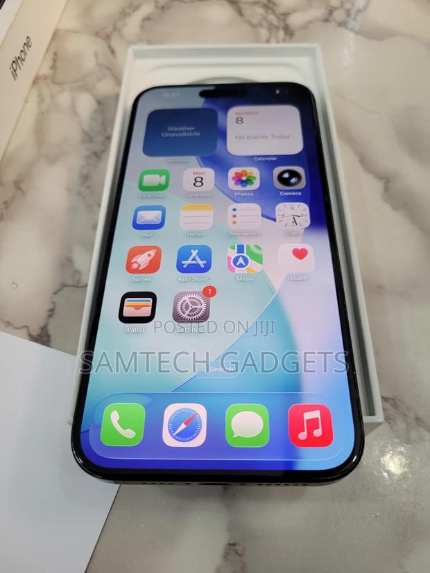 Apple iPhone 15 Pro Max 256 GB Blue - main view