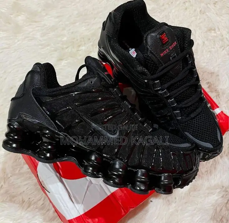 New Era Nike Shox