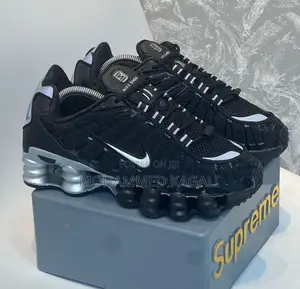 New Era Nike Shox