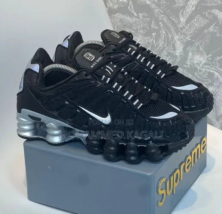 New Era Nike Shox