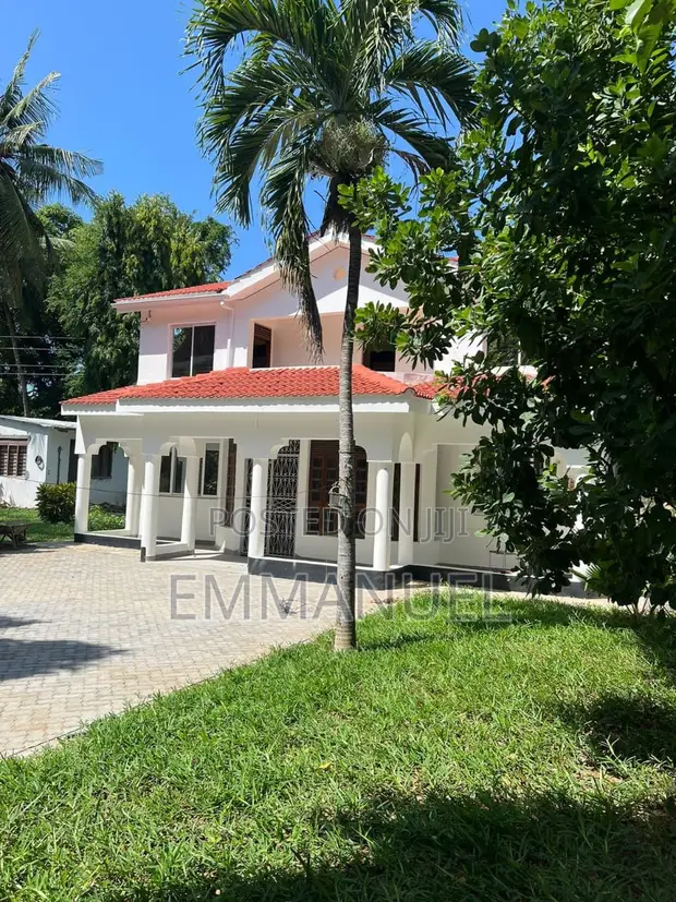 4bdrm Mansion in Mtwapa for sale