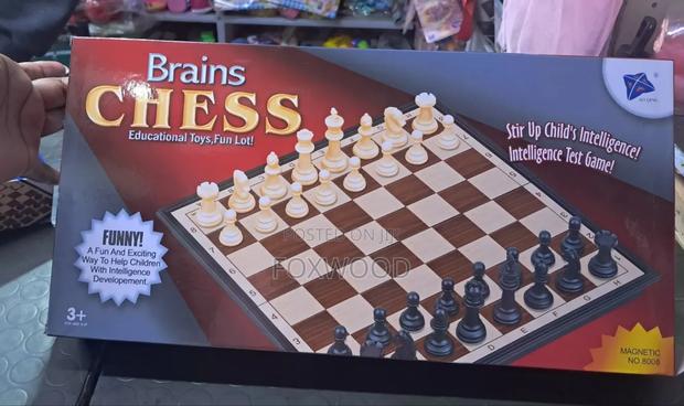 Brains Chess - Magnetic Board Game Xl - main view