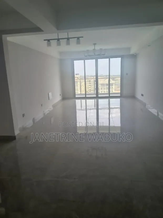 3bdrm Apartment in Apple Tree Apartment, Hotel 67 Area for rent
