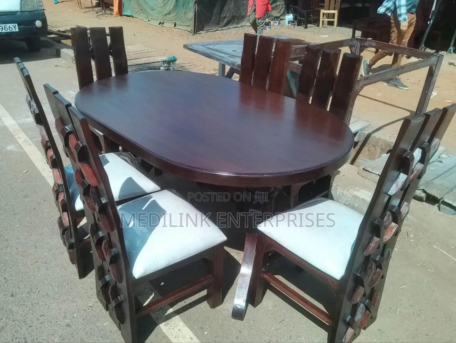 Xchairs 6-Seater Dinning Table Set