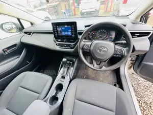 Toyota Corolla 2020 Silver