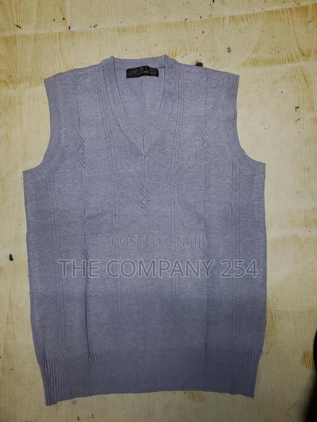 Quality Casual Men v Neck Half Sweat Available - thumbnail 6