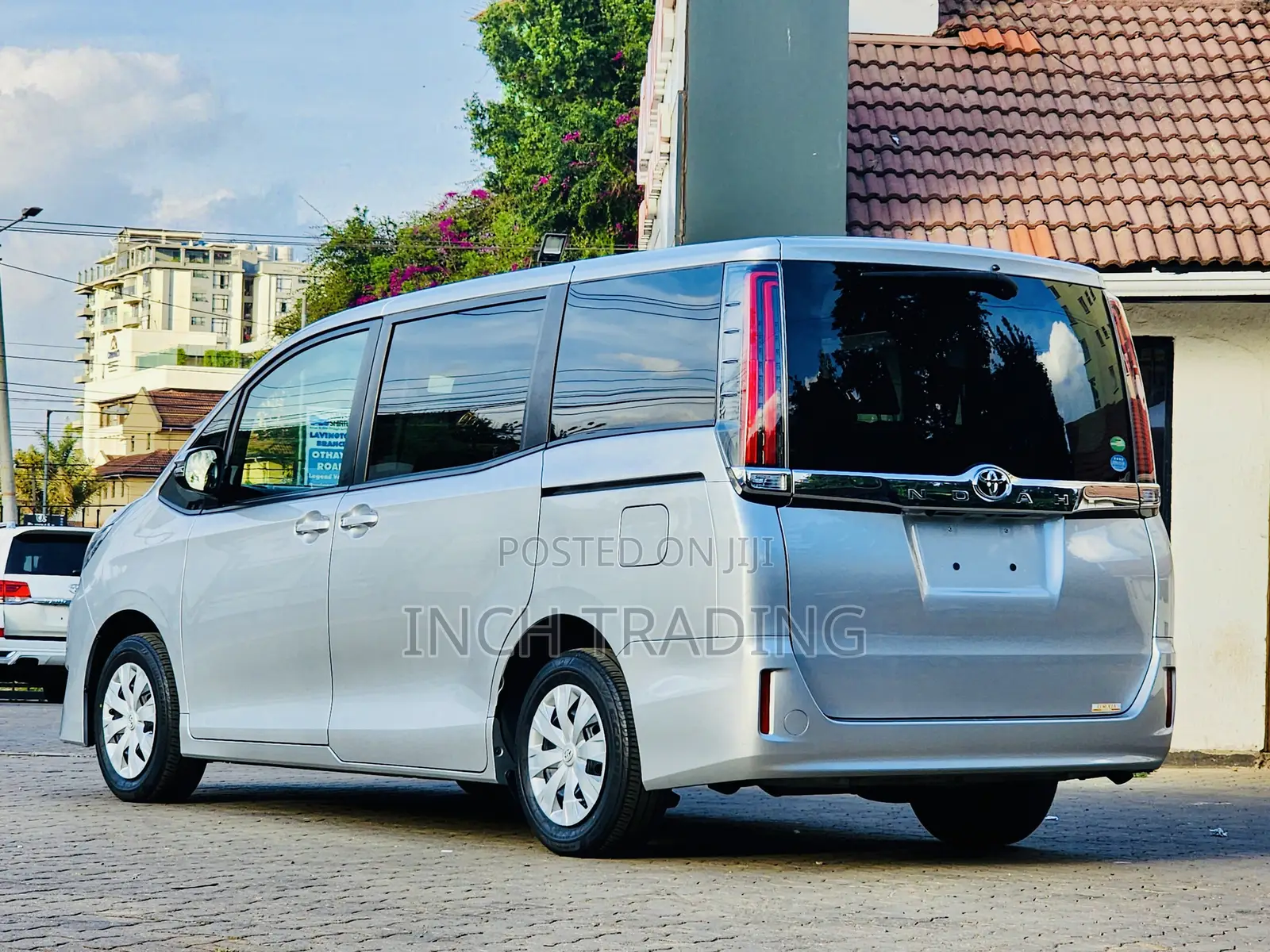 Toyota Noah 2.0 FWD (8 Seater) 2018 Gray