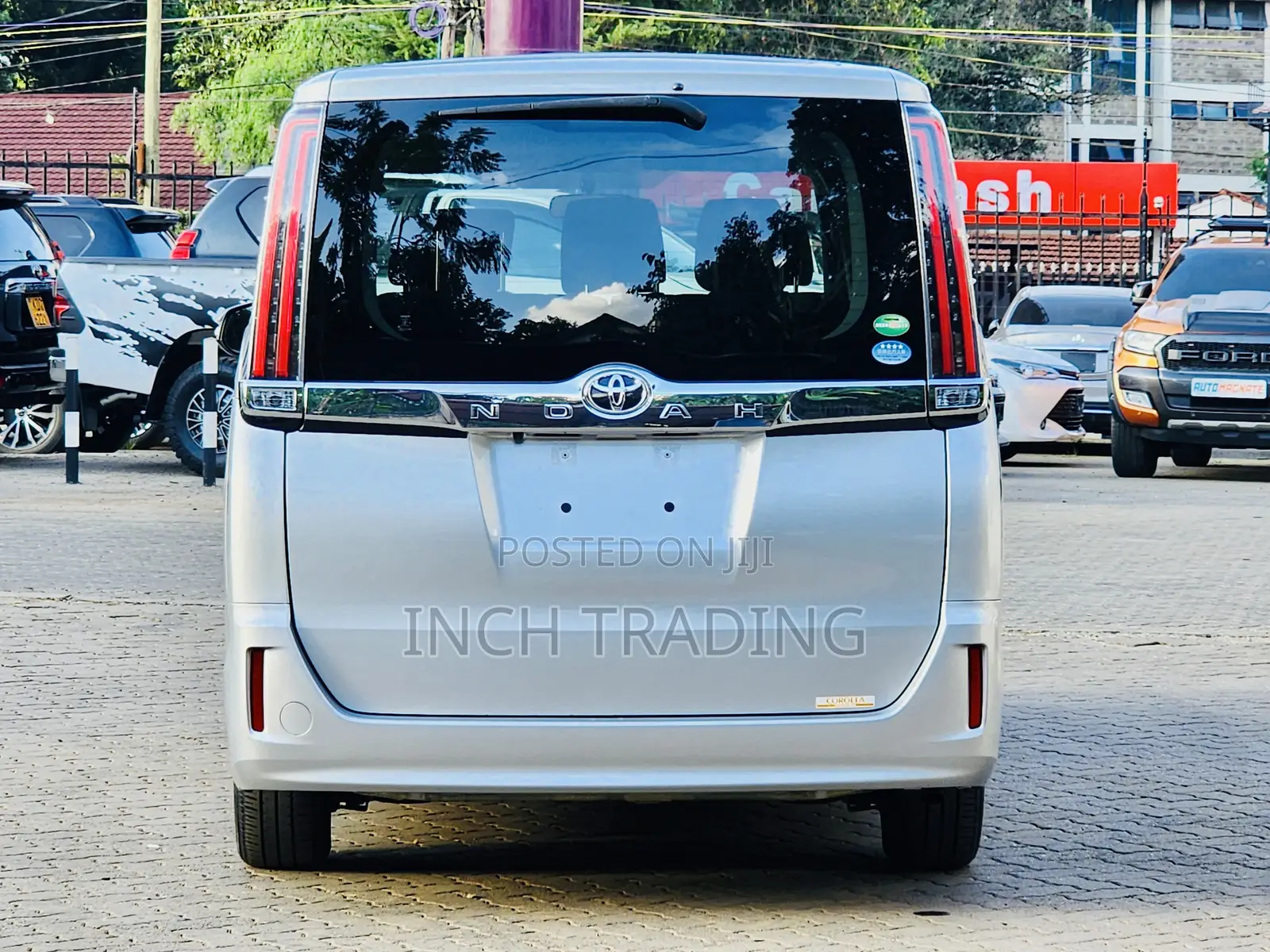 Toyota Noah 2.0 FWD (8 Seater) 2018 Gray