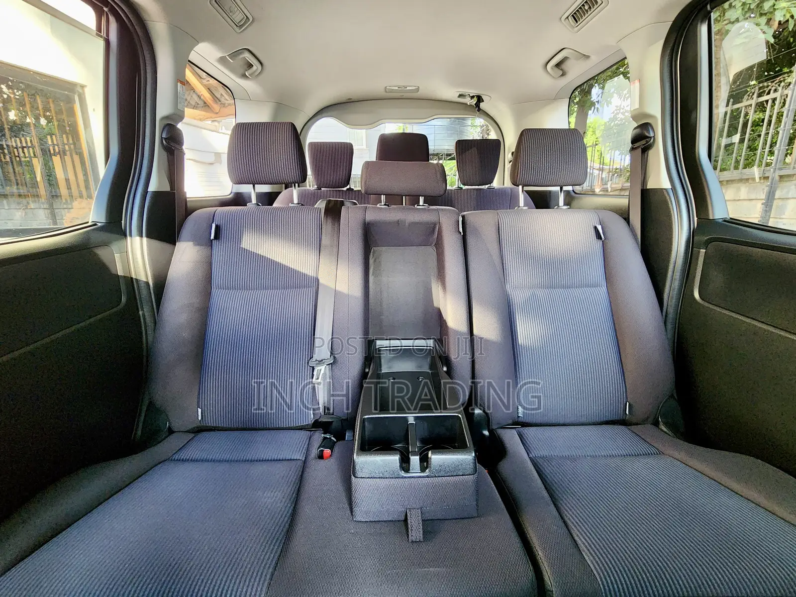 Toyota Noah 2.0 FWD (8 Seater) 2018 Gray