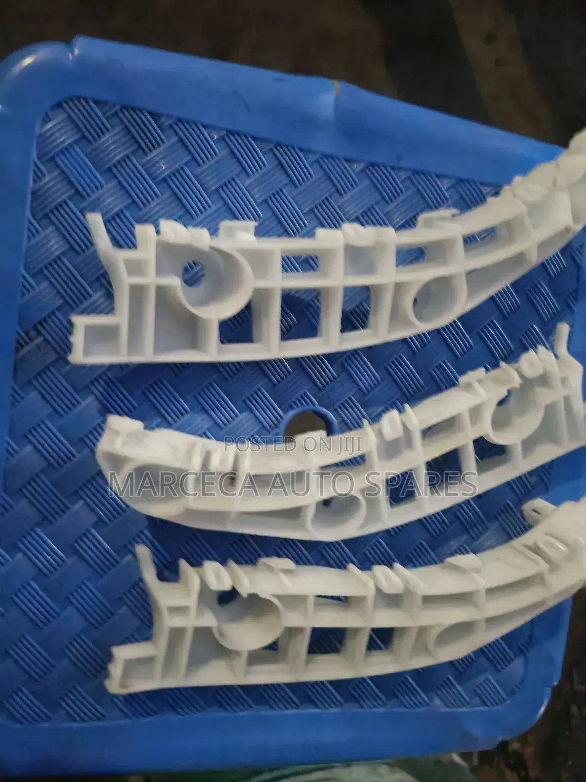 Bumper Slides Mistrubishi Outlander 2018