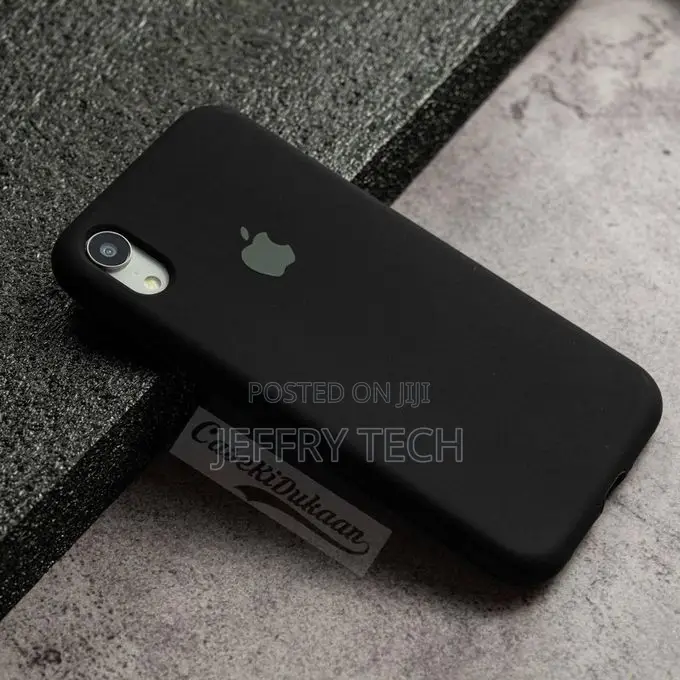 iPhone Xr Silicone Protective Cover Case - Black.