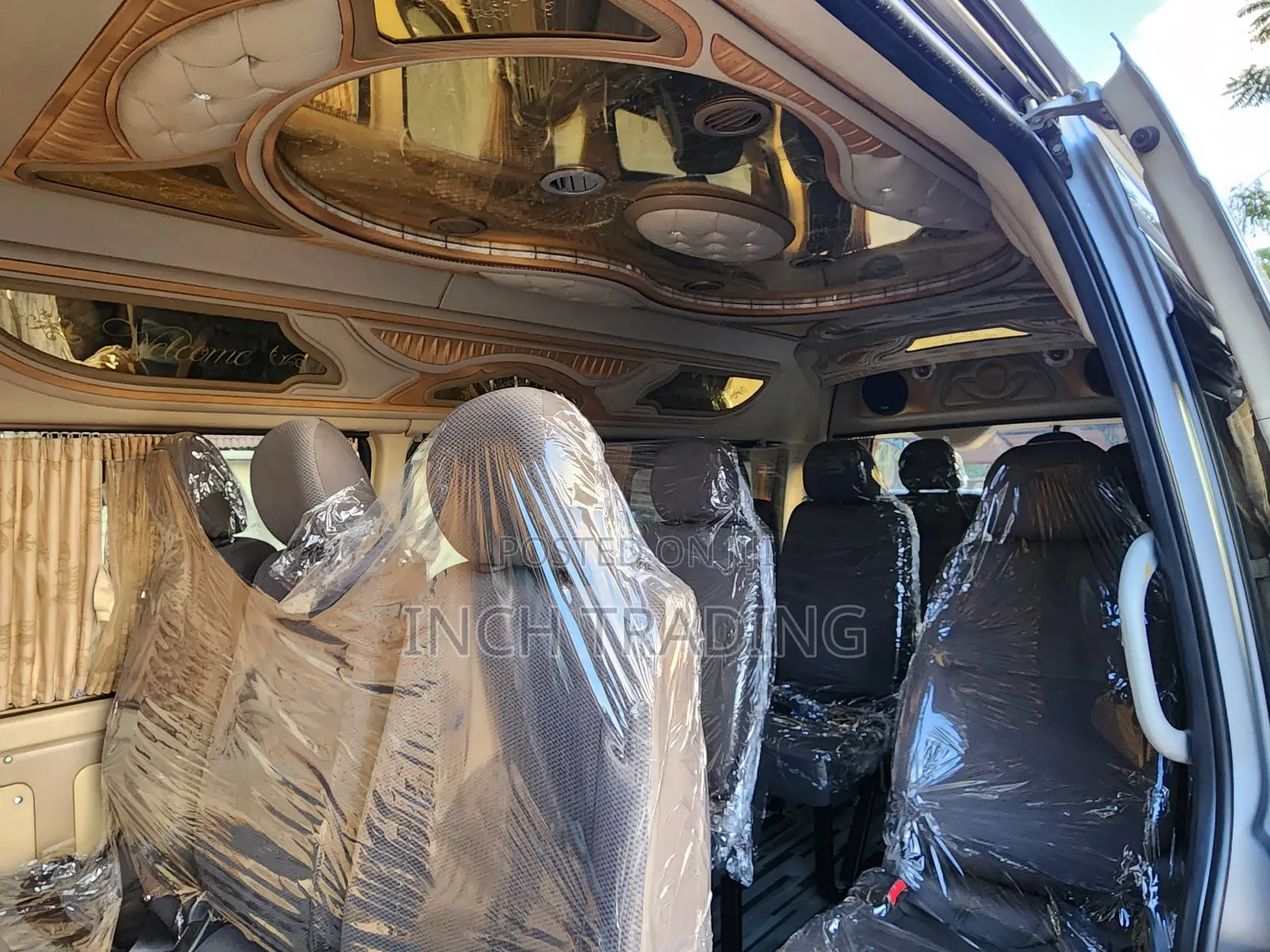 Toyota Grand HiAce 2018 Grey