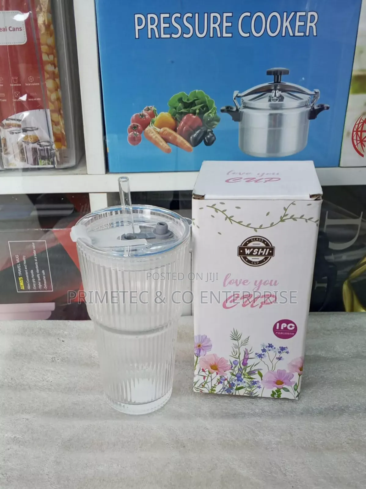 Glass Antispill Cup With a Glass Straw