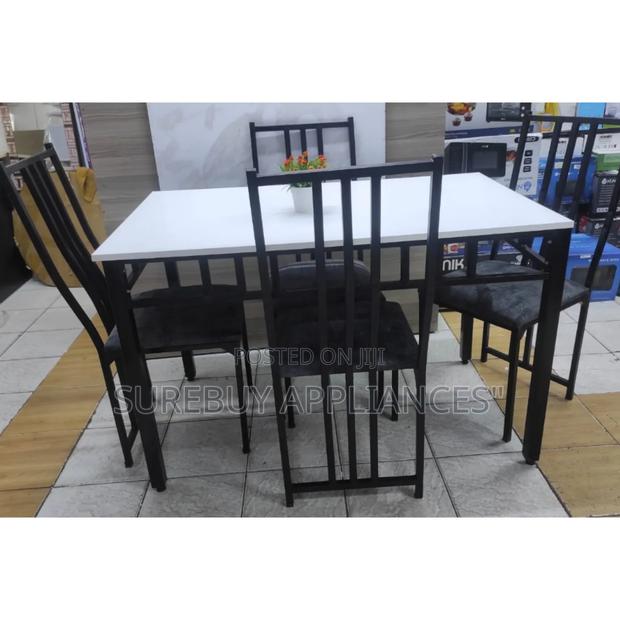 4 Sitter Dinning Table Set