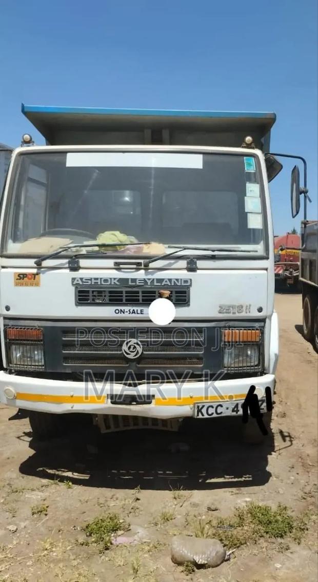 Ashok Leyland Tipper 2518 - thumbnail 4